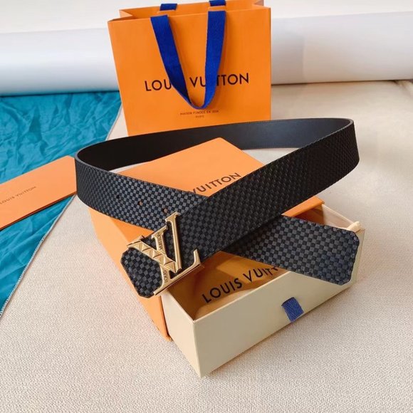 Louis Vuitton women\'s black belt main image 6